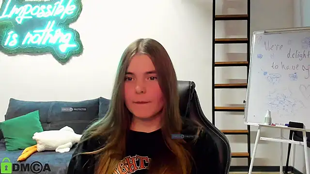 MiraaBloom online show from 11/13/25, 03:22