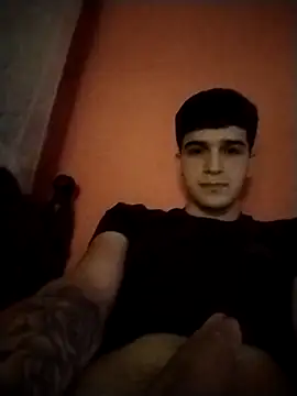 Snapshot of Danii2005 chatting on 10/31/25, 06:20 Danii2005 online show from 10/31/25, 06:20