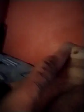 Snapshot of Danii2005 chatting on 12/02/25, 04:18 Danii2005 online show from 12/02/25, 04:18