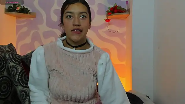 Snapshot of mia_scarlett7 chatting on 02/03/26, 12:32 mia scarlett7 online show from 02/03/26, 12:32