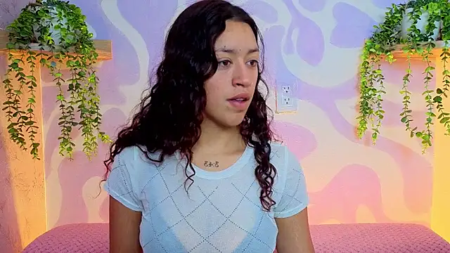mia scarlett7 online show from 06/13/26, 12:47