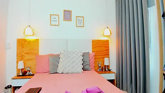 Abbie royy online show from 12/16/25, 01:16