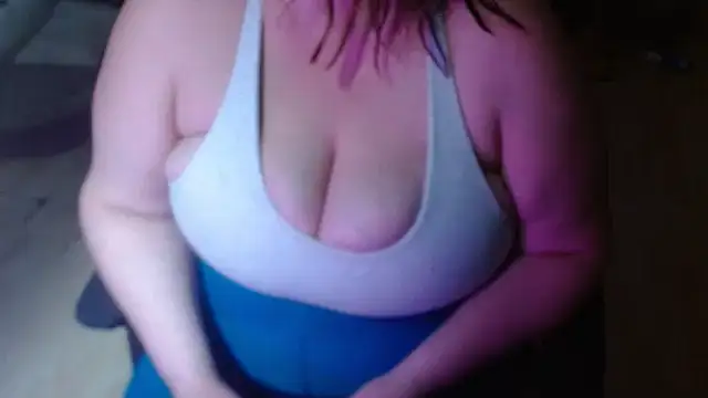 Snapshot of stacybanks chatting on 04/30/26, 04:13 stacybanks online show from 04/30/26, 04:13
