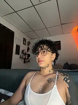 Abby Evanns1 online show from 05/01/26, 01:37