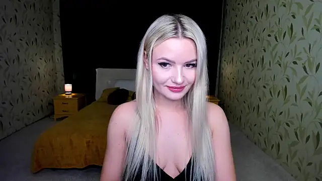 LexyeLure online show from 11/26/25, 03:40