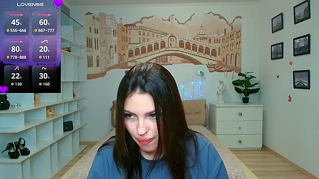 Snapshot of KittyShenson chatting on 06/10/26, 05:45 KittyShenson online show from 06/10/26, 05:45