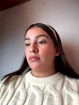 Talia Bonet online show from 11/17/25, 04:13