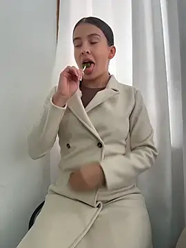 Talia Bonet online show from 06/18/26, 03:16