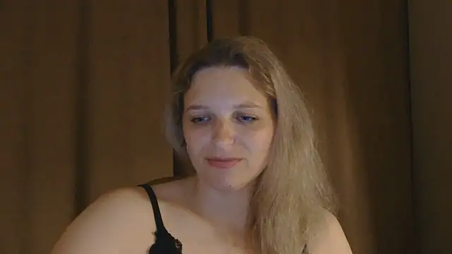 ElisSky301 online show from 06/06/26, 08:24