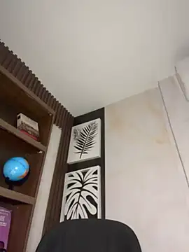 Beella1  online show from 05/10/26, 12:10