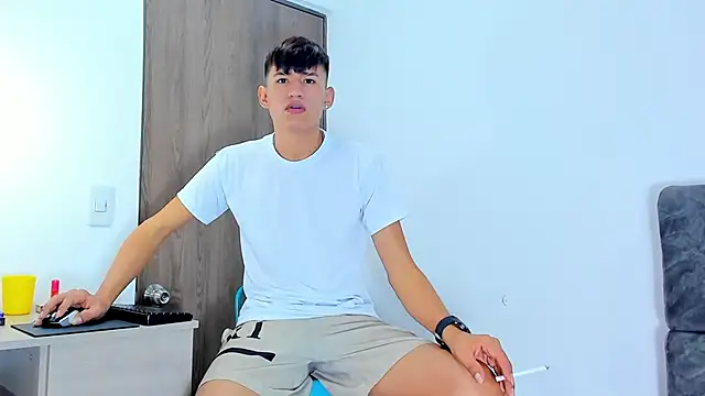 Nicolas Torres  online show from 11/05/25, 07:30