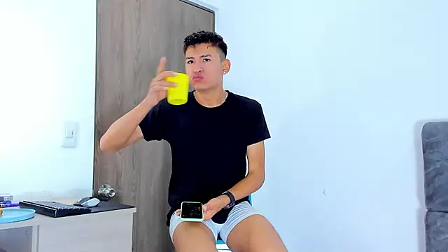 Nicolas Torres  online show from 11/07/25, 07:30