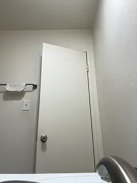 Mrmakeherwet Tez online show from 10/25/25, 08:25