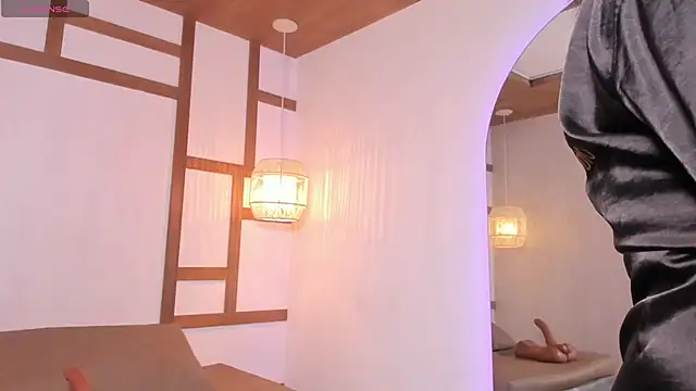 Viana dior online show from 11/24/25, 10:31