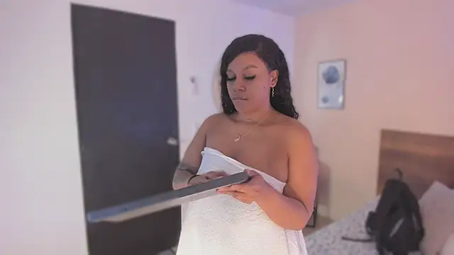 YariRose online show from 01/07/26, 01:35