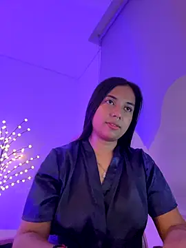 aly nicols online show from 10/24/25, 12:08