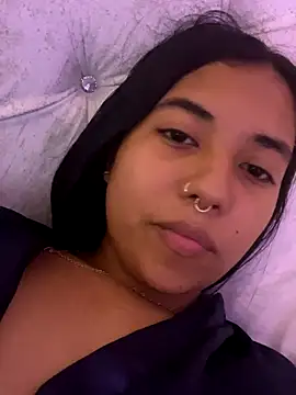 aly nicols online show from 11/05/25, 07:08