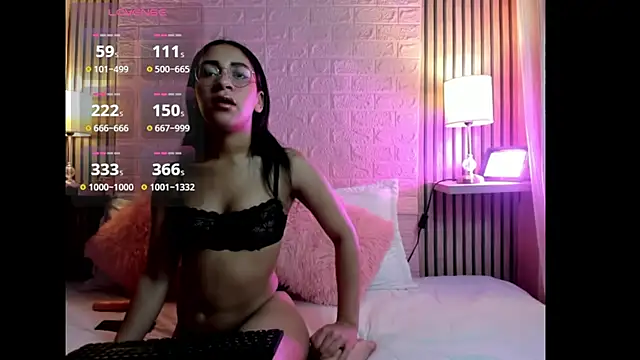 Snapshot of medussa_sexi chatting on 11/08/25, 03:18 medussa sexi online show from 11/08/25, 03:18