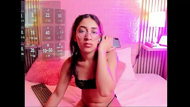 Snapshot of medussa_sexi chatting on 11/10/25, 03:27 medussa sexi online show from 11/10/25, 03:27