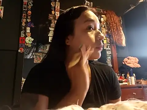 Isis Bathory online show from 11/29/25, 02:31