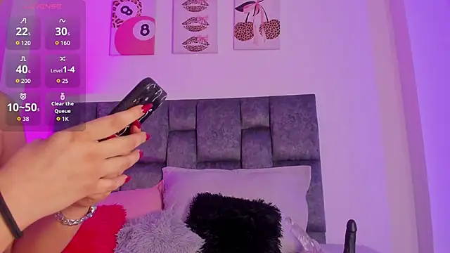 Snapshot of kittymonroe1 chatting on 01/14/26, 05:07 kittymonroe1 online show from 01/14/26, 05:07