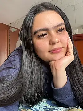 Selena Roa online show from 04/29/26, 07:09