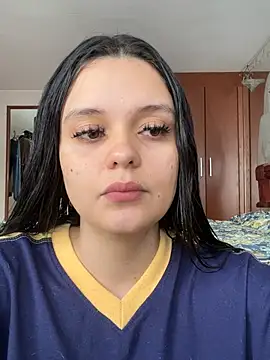 Selena Roa online show from 05/07/26, 02:33