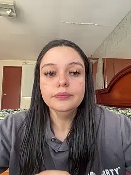 Selena Roa online show from 05/09/26, 04:45