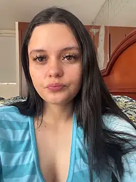 Selena Roa online show from 05/11/26, 02:45