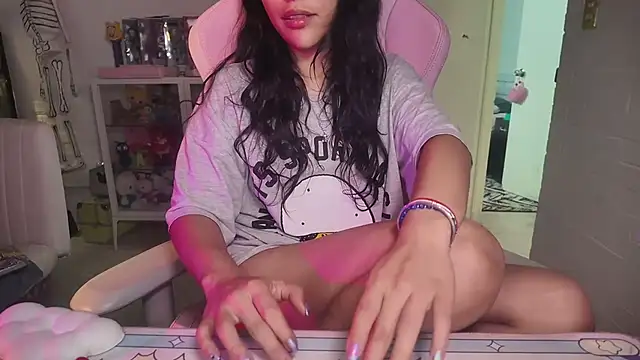 Snapshot of kaithra chatting on 05/10/26, 02:55 kaithra online show from 05/10/26, 02:55