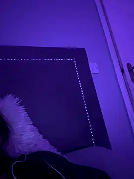 Gia Atkinson online show from 10/29/25, 07:26