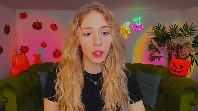 sassy cutie online show from 11/04/25, 06:01