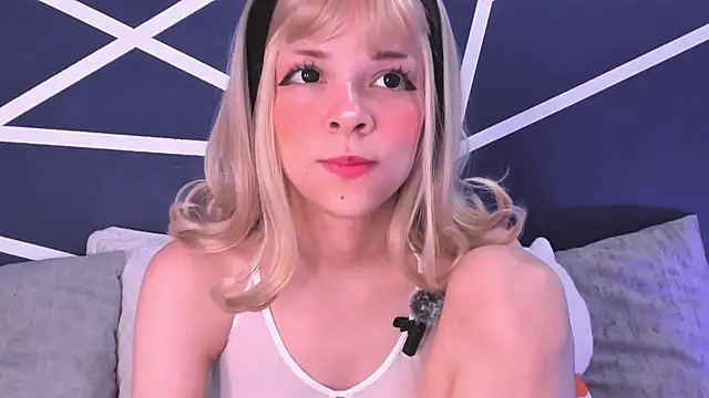 Snapshot of soni_ponwoo chatting on 07/10/26, 11:35 soni ponwoo online show from 07/10/26, 11:35