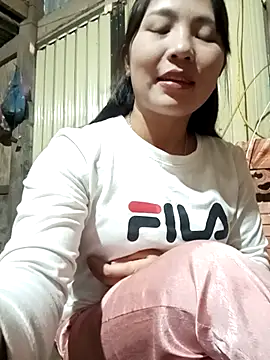 -Lanaa- online show from 11/20/25, 06:24