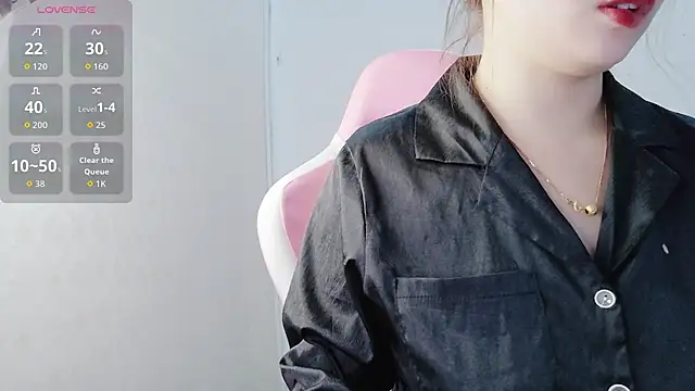 helo-kitty online show from 12/21/25, 01:40