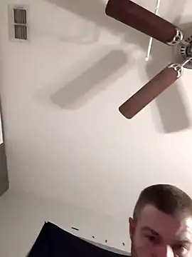 Snapshot of DadDDick925 chatting on 11/26/25, 02:01 DadDDick925 online show from 11/26/25, 02:01