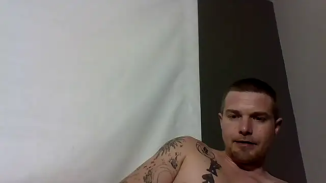 Snapshot of DadDDick925 chatting on 02/24/26, 10:24 DadDDick925 online show from 02/24/26, 10:24