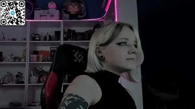 Holy Mistress S online show from 06/03/26, 09:56