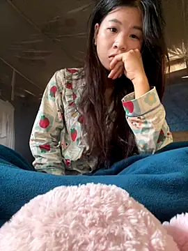 ninixinh online show from 10/24/25, 02:41