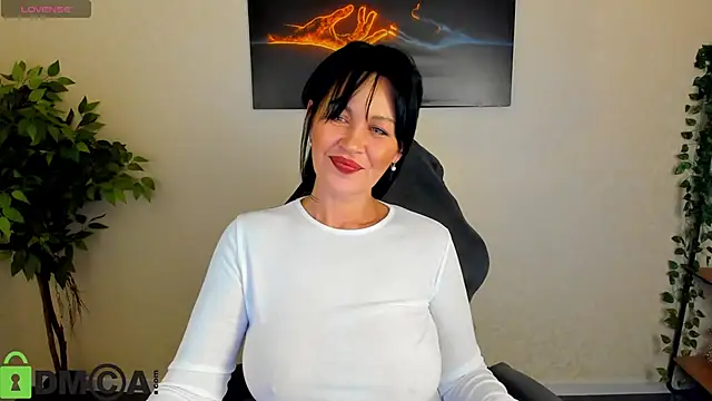 Snapshot of Sara_Devills chatting on 04/19/26, 08:46 Sara Devills online show from 04/19/26, 08:46