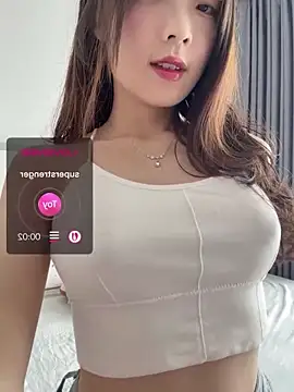 Snapshot of meimei_x chatting on 07/19/26, 06:28 meimei x online show from 07/19/26, 06:28