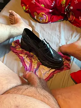 Snapshot of fortheloveofheels74 chatting on 11/02/25, 11:12 fortheloveofheels74 online show from 11/02/25, 11:12