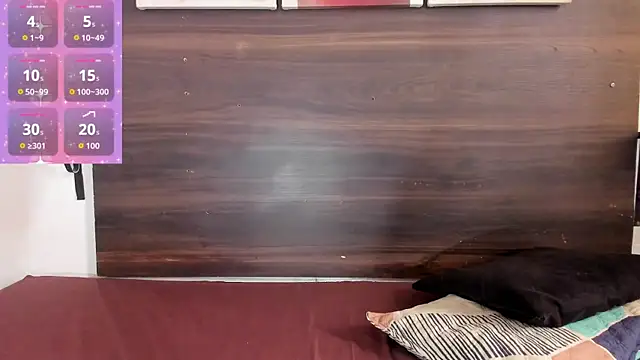 Debora Cienfuegos25 online show from 10/29/25, 02:19