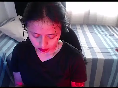 Snapshot of Negritatata chatting on 02/13/26, 02:24 Negritatata online show from 02/13/26, 02:24