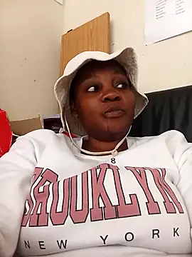 blackbeautyxx92 online show from 12/03/25, 11:19