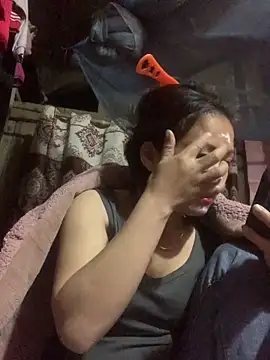 Lara-11 online show from 12/16/25, 02:22