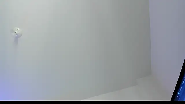 Snapshot of eimyy_rouse chatting on 02/14/26, 08:05 eimyy rouse online show from 02/14/26, 08:05