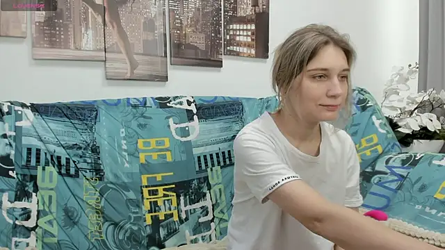 Tenderly Sophie online show from 12/19/25, 01:12