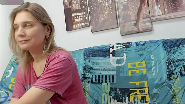 Snapshot of Tenderly_Sophie chatting on 01/14/26, 01:22 Tenderly Sophie online show from 01/14/26, 01:22