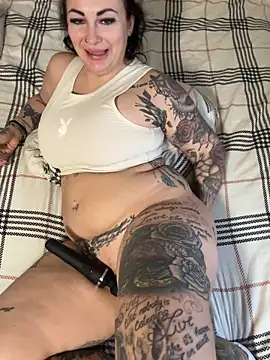 Snapshot of Big_boobs_69_ chatting on 02/11/26, 06:51 Big boobs 69 online show from 02/11/26, 06:51